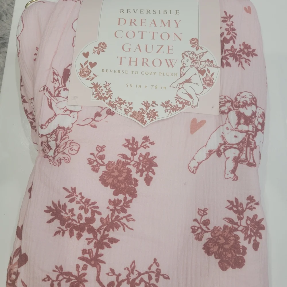 Envogue Pink Cherub & Floral Throw Blanket